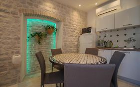 Olive Grove Of Sibenik - Apartment With Gallery